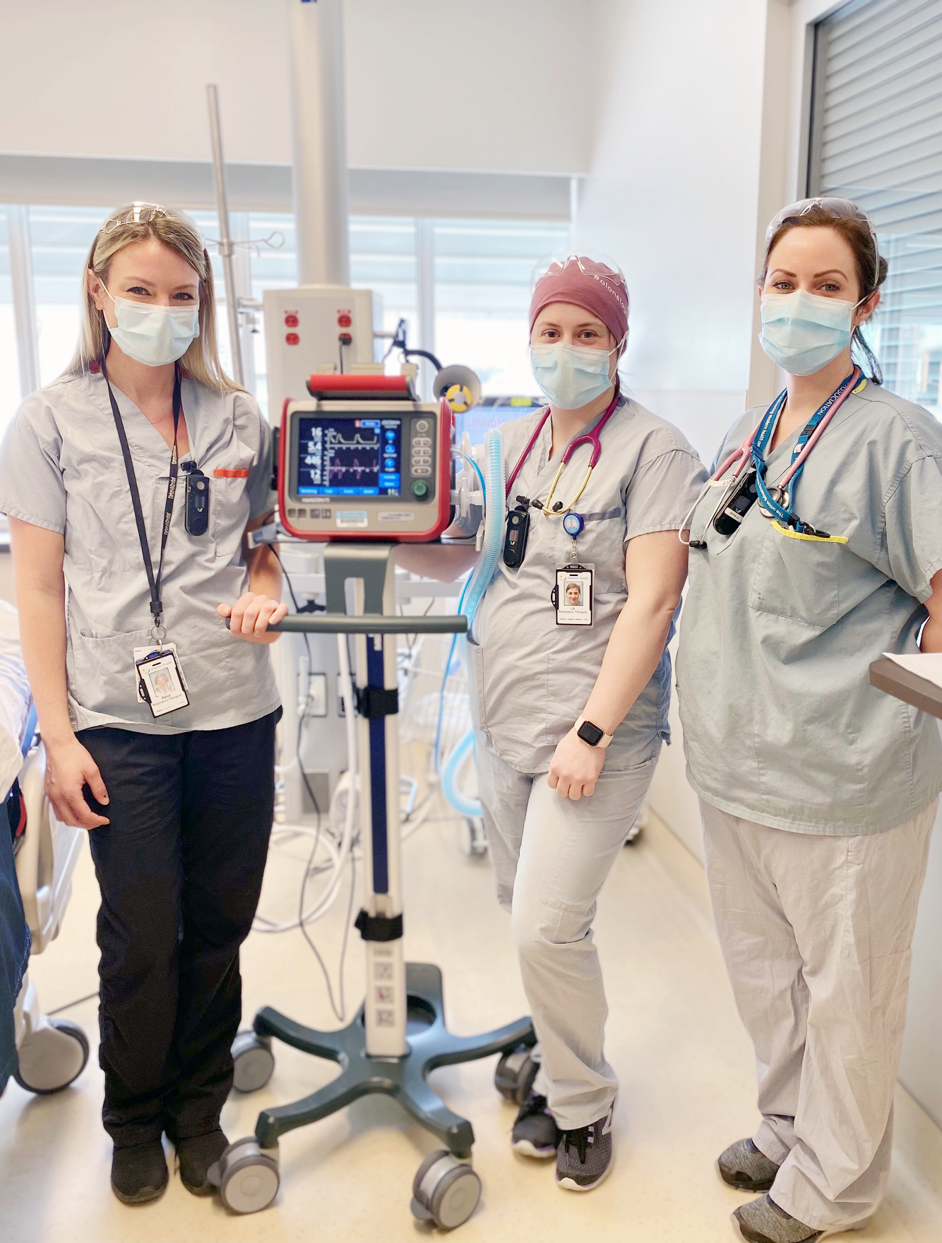 Royal Inland Hospital staff with HAMILTON-T1 Ventilator from TB Vets